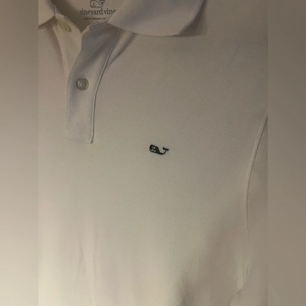 VINEYARD VINES BOYS WHITE COLLAR SHORT SLEEVE SHIRT SIZE XL